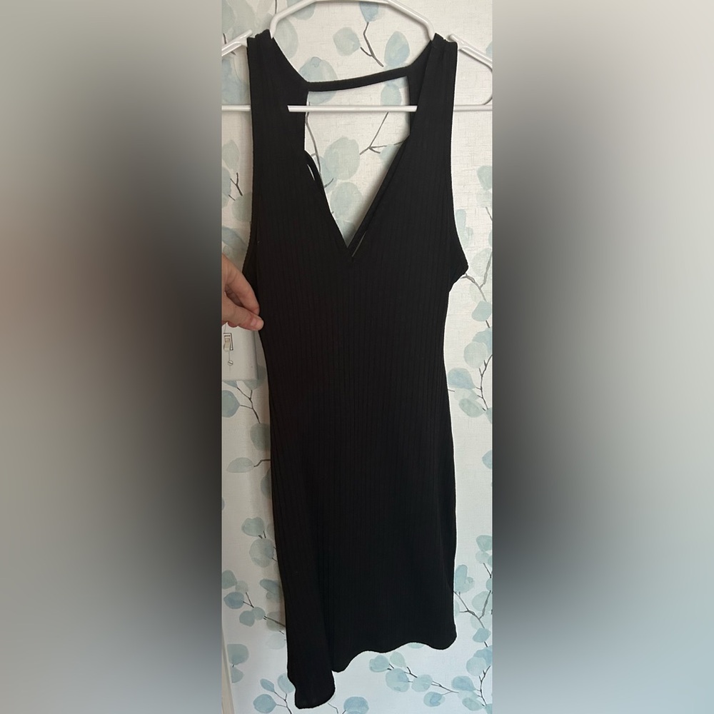 Bozzolo Open Back V-neck Ribbed Dress - Picture 2 of 8
